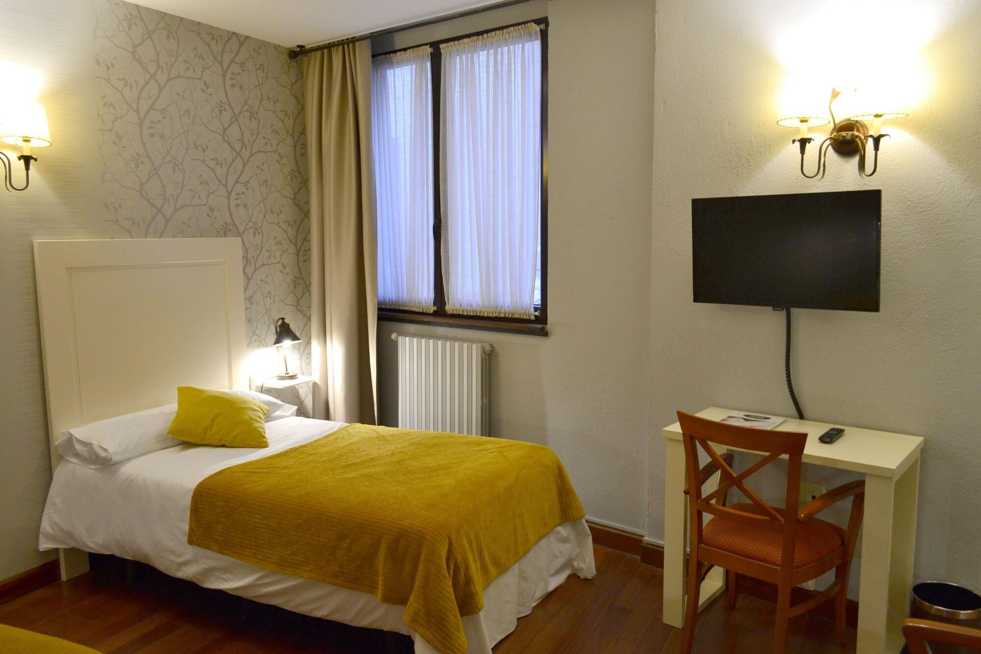 Hotel Alda Via Леон Экстерьер фото