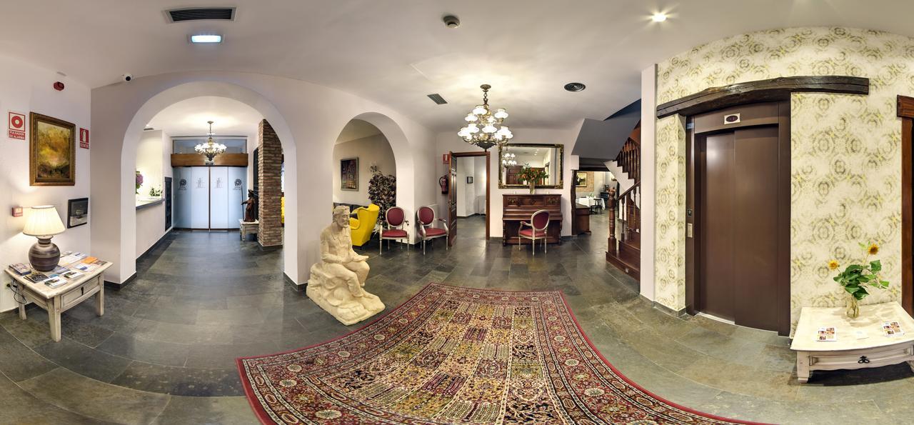 Hotel Alda Via Леон Экстерьер фото